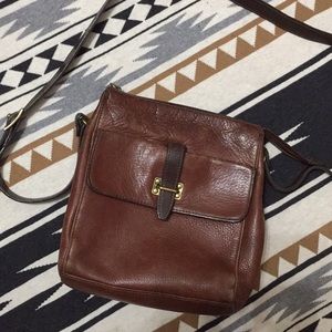 🌿 Brown leather fossil bag